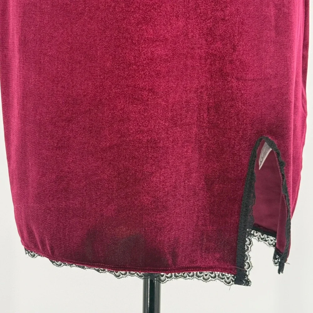 Forever 21 Velvet Lace Slip Mini Dress Burgundy Large Stretch Whimsygoth‎ Vamp